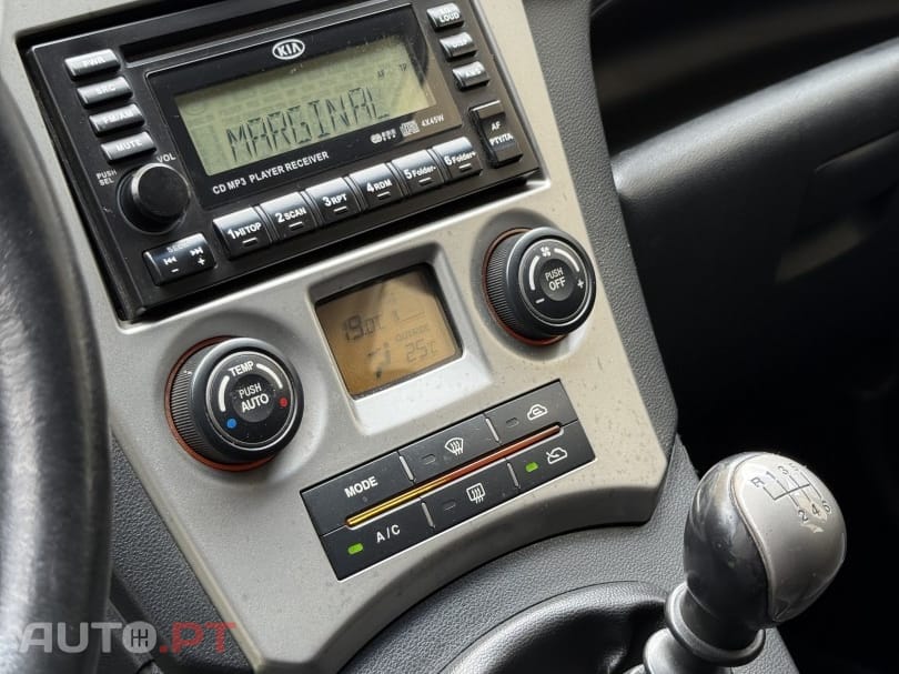 Kia Carens 2.0 CRDi LX