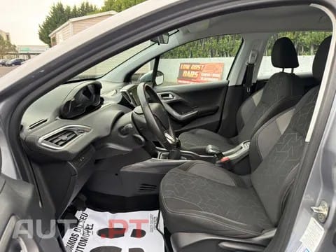 Peugeot 2008 1.2 PureTech Active