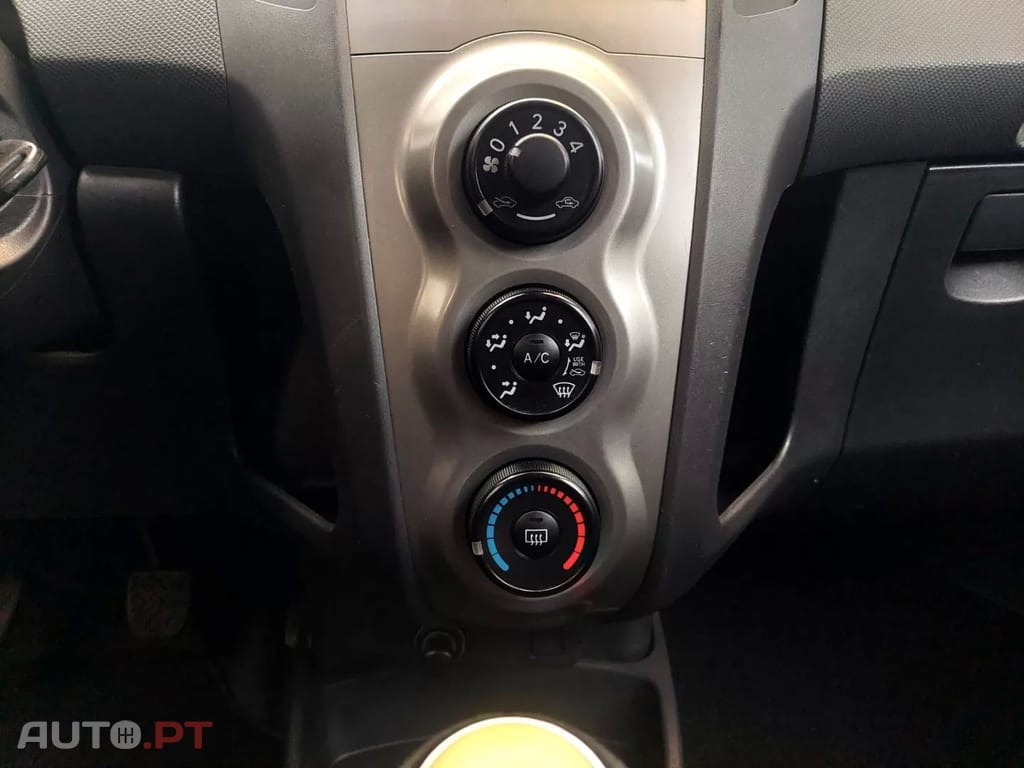Toyota Yaris 1.0 VVT-i Comfort+AC