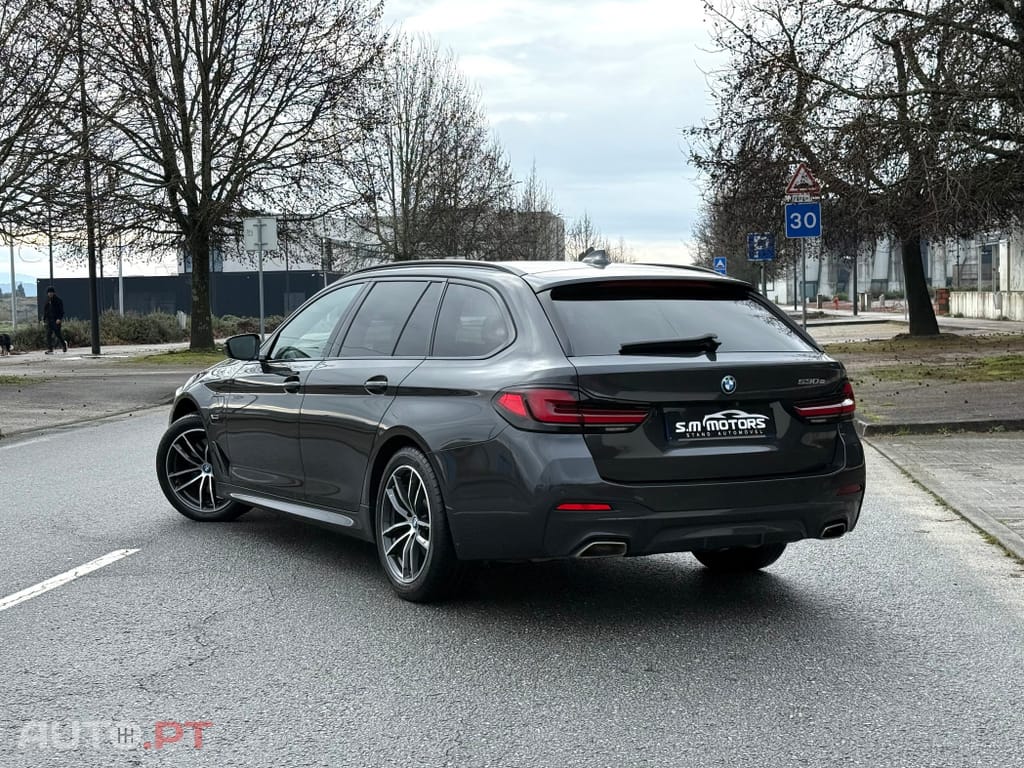 BMW 530 e Pack Desportivo M