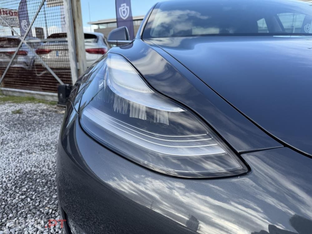 Tesla Model 3 Long-Range Dual Motor AWD