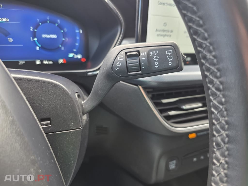 Ford Focus 1.0 EcoBoost MHEV Active X