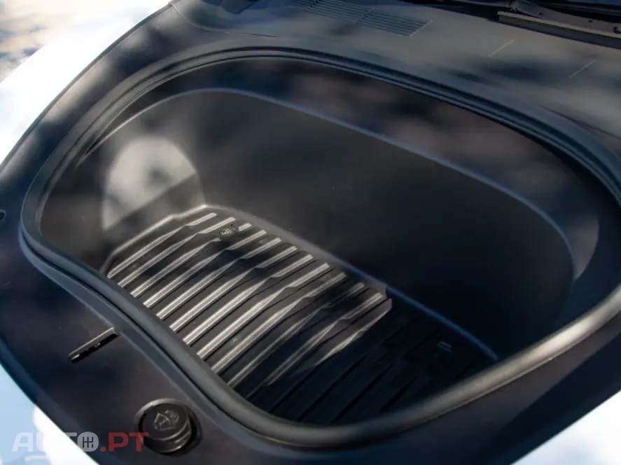 Tesla Model 3 Tração Traseira Premium