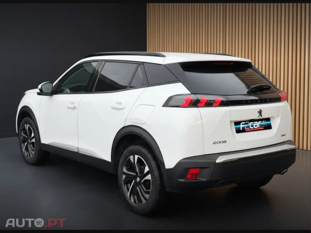 Peugeot 2008 1.2 PureTech Allure Pack