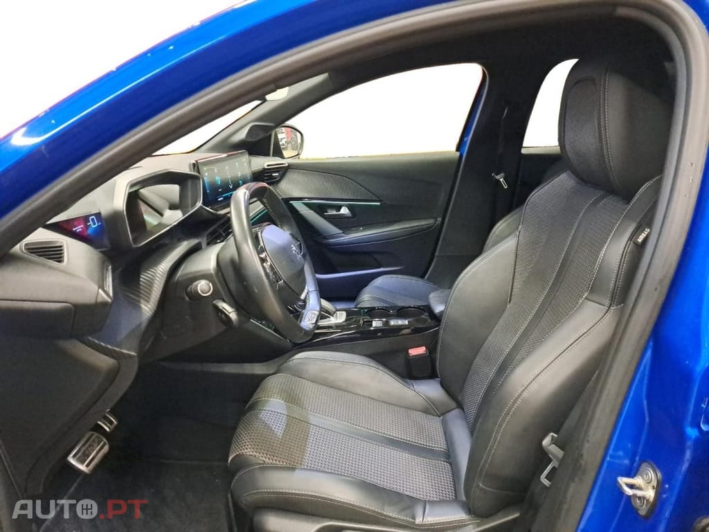 Peugeot E-208 50 kWh GT