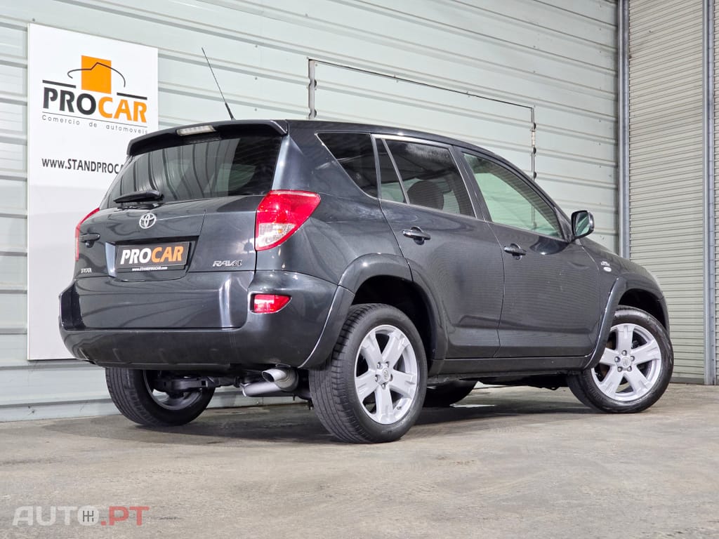 Toyota RAV4 2.2 D-4D X