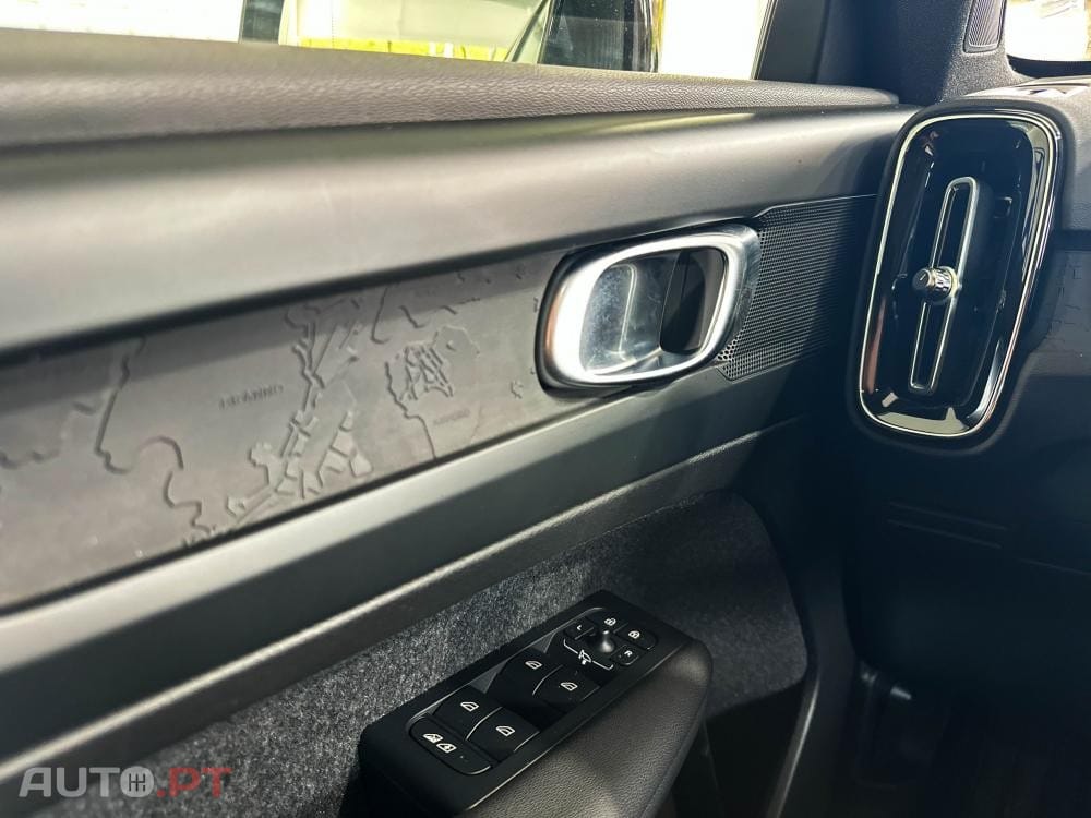 Volvo XC40 Recharge 82 kWh Twin Motor Ultimate