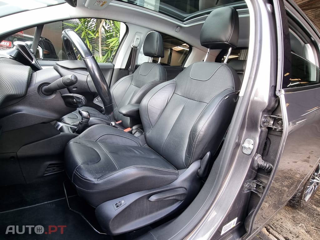 Peugeot 208 1.2 PureTech GT Line