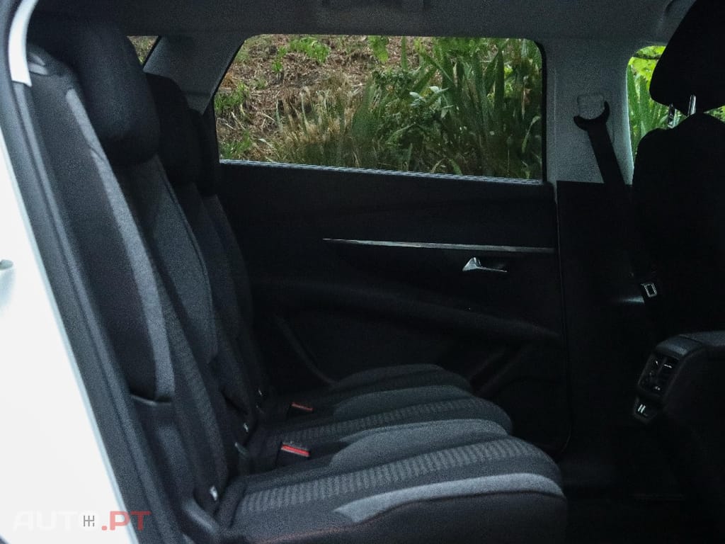 Peugeot 5008 1.5 BlueHDi Allure EAT8