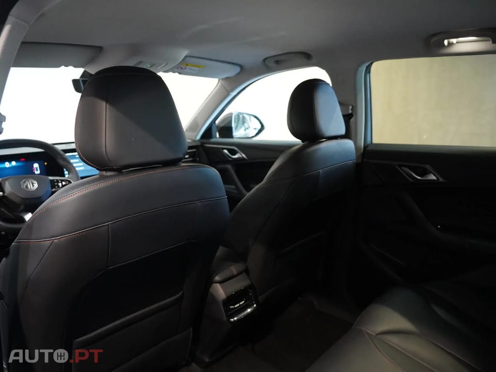 MG HS 1.5 T-GDI Plug In Hybrid Luxury