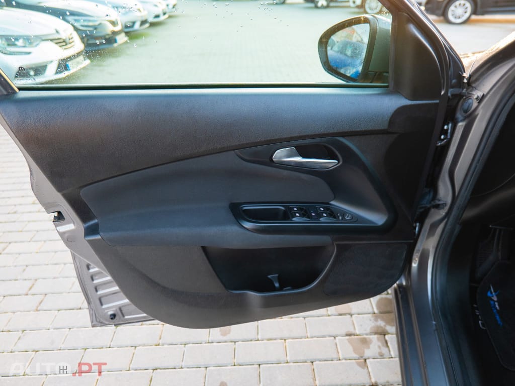 Fiat Tipo 1.3 M-Jet Lounge