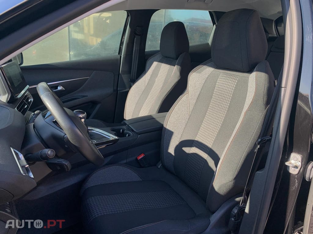 Peugeot 3008 1.5 BlueHDi Active
