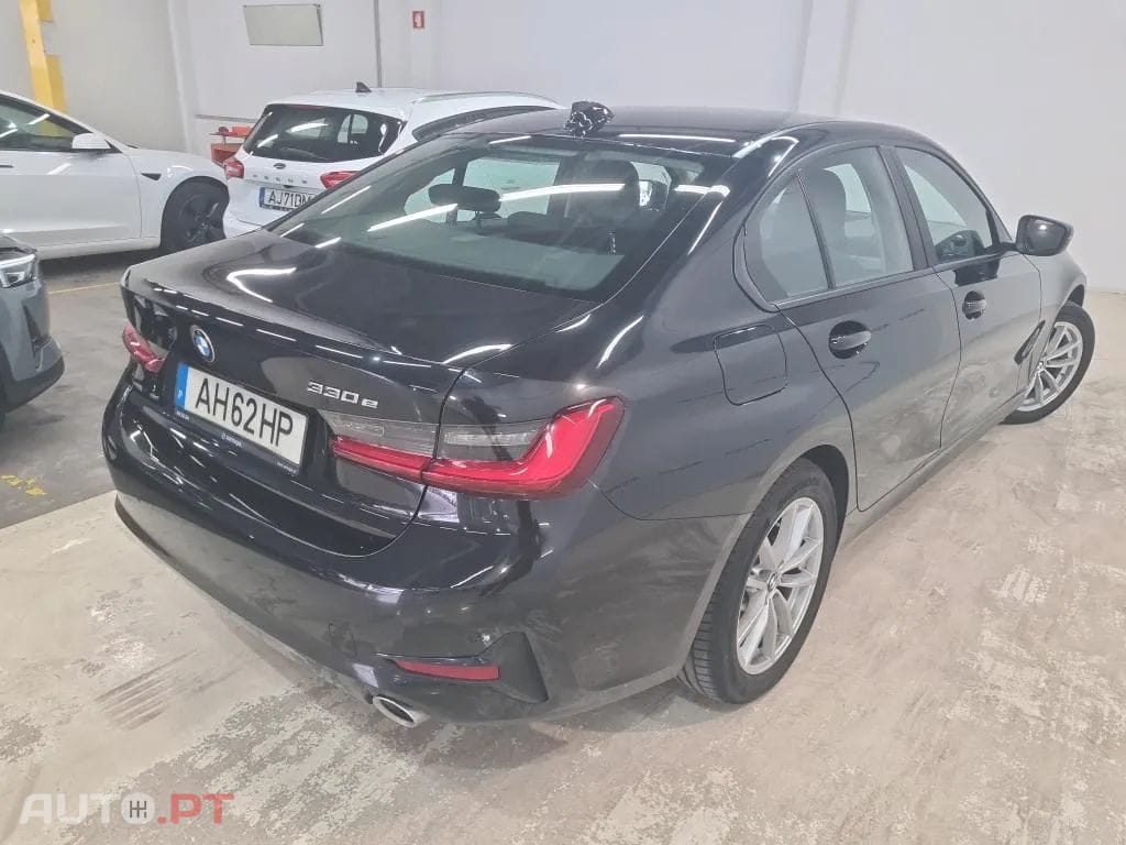 BMW 330 e Corporate Edition Auto