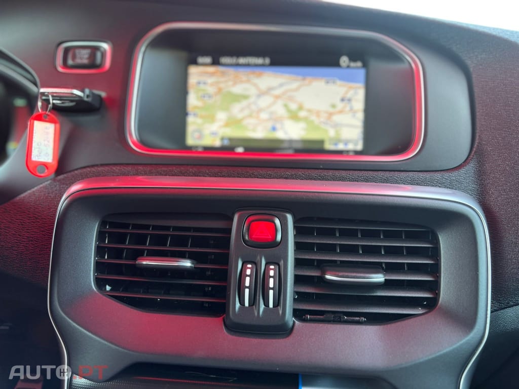 Volvo V40 1.6 D2 R-Design