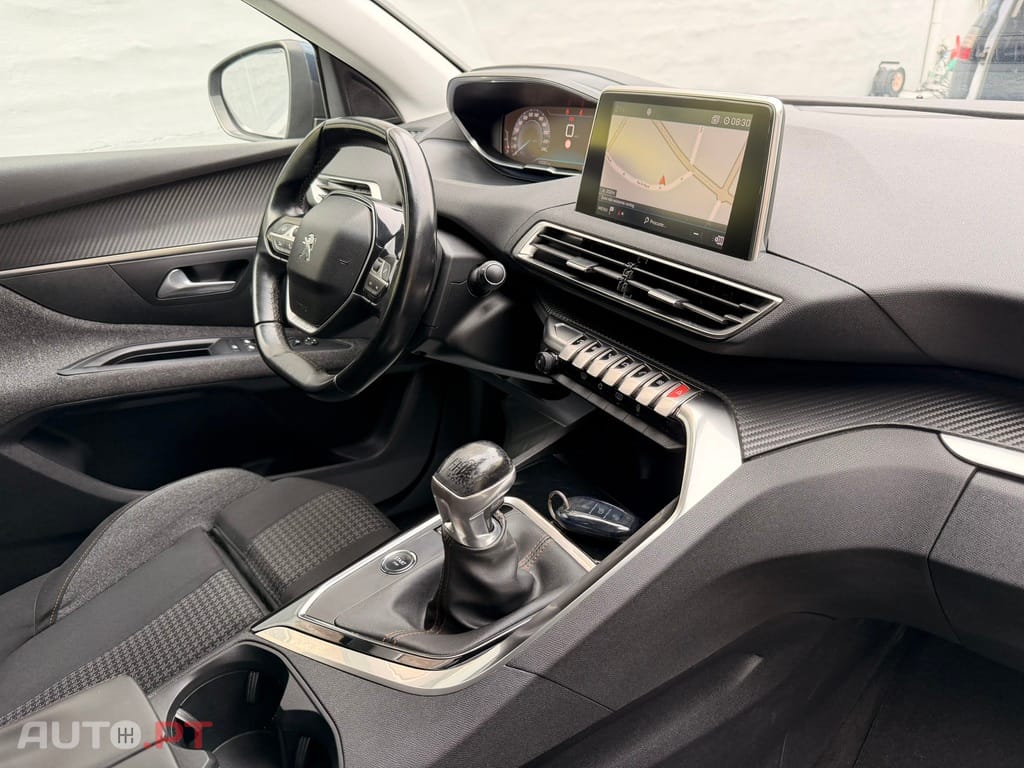 Peugeot 5008 1.5 HDI Allure 130cv 7 Lugares