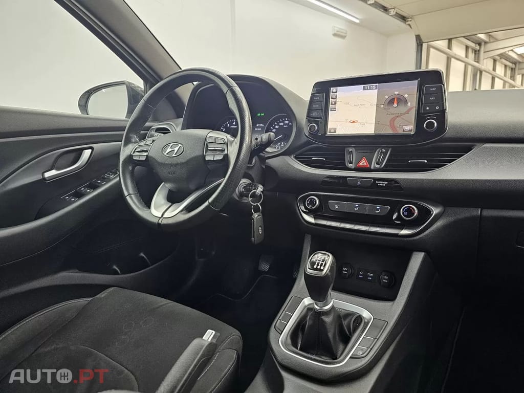 Hyundai i30 1.0 T-GDi Comfort+Navi — fotografia 17