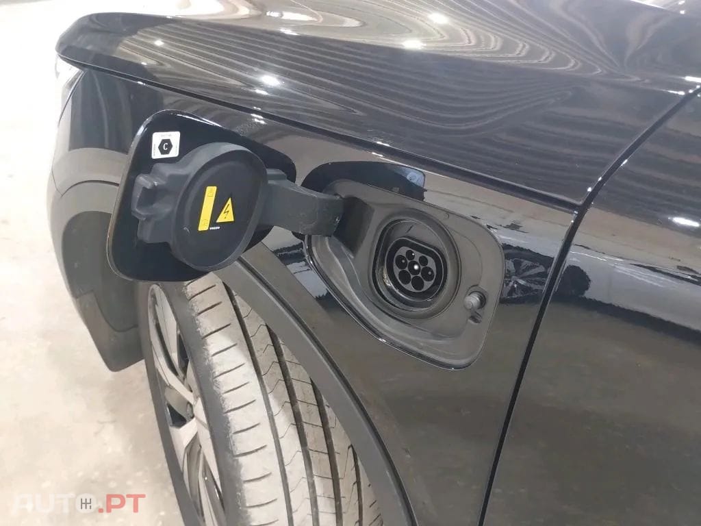 Volvo XC40 1.5 T5 PHEV Plus Dark