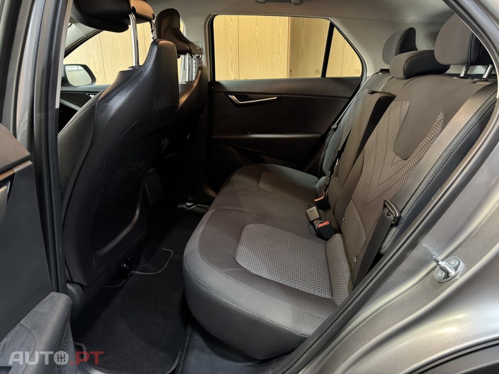 Kia Niro 64kWh Drive