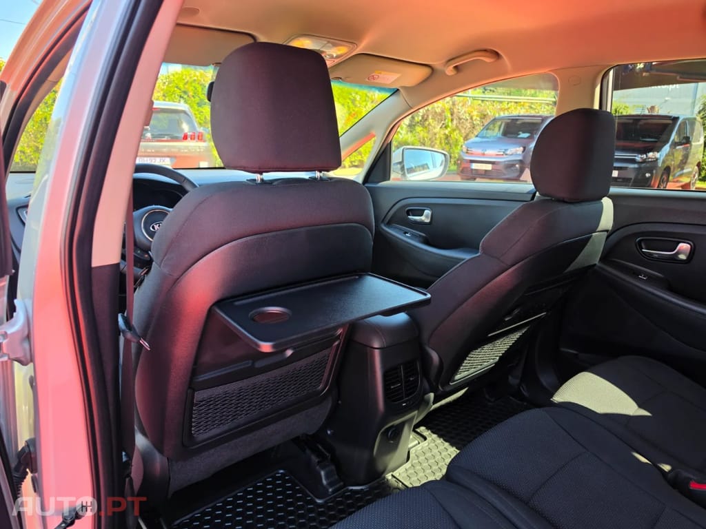 Kia Carens 1.7 CRDi ISG TX