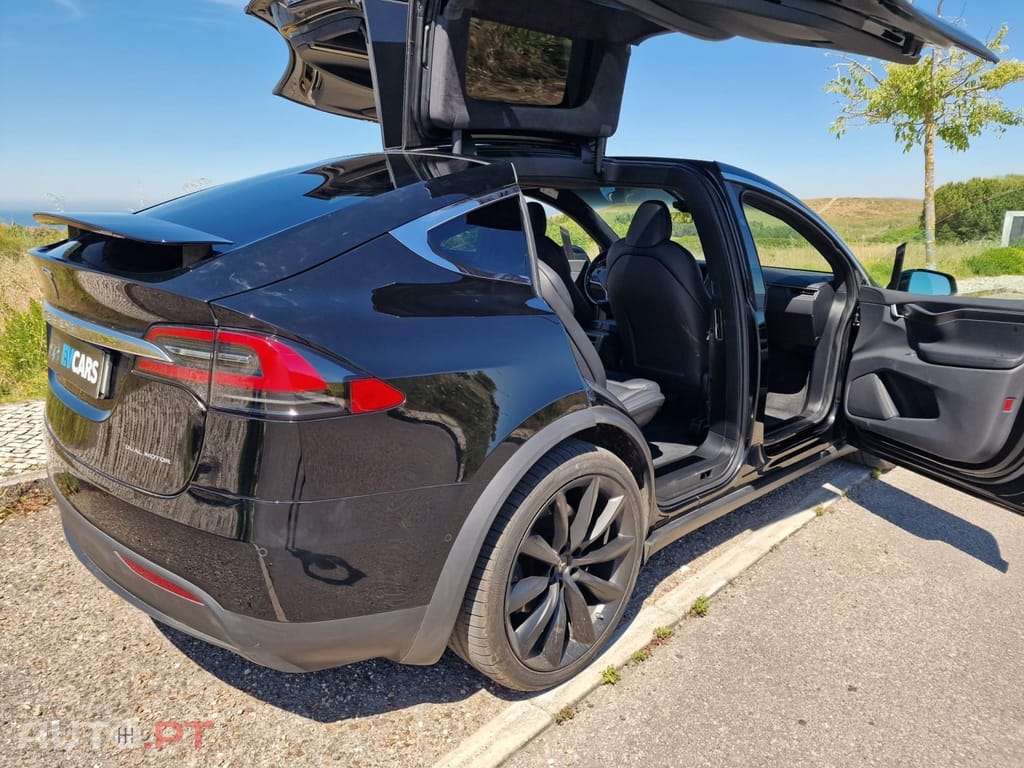 Tesla Model X Long Range