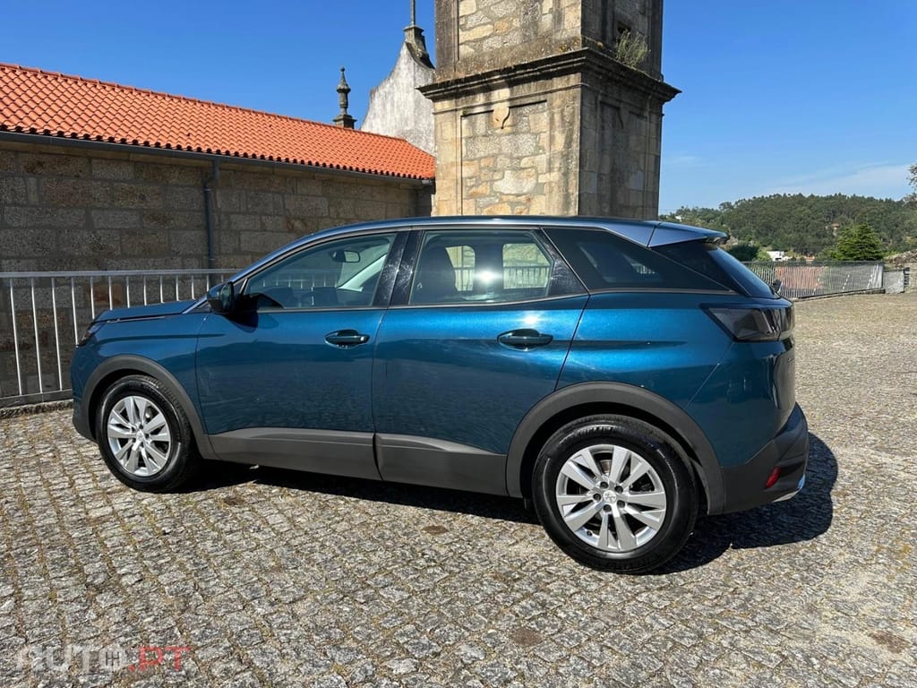 Peugeot 3008 1.5 BlueHDi Active
