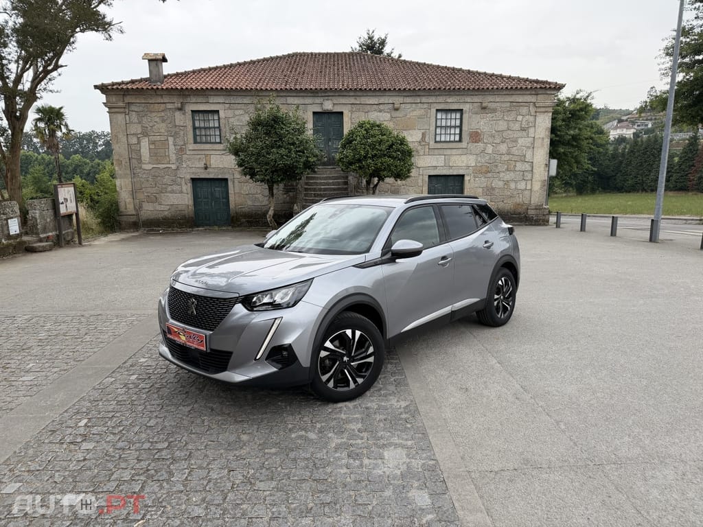 Peugeot E-2008 50 kWh Allure