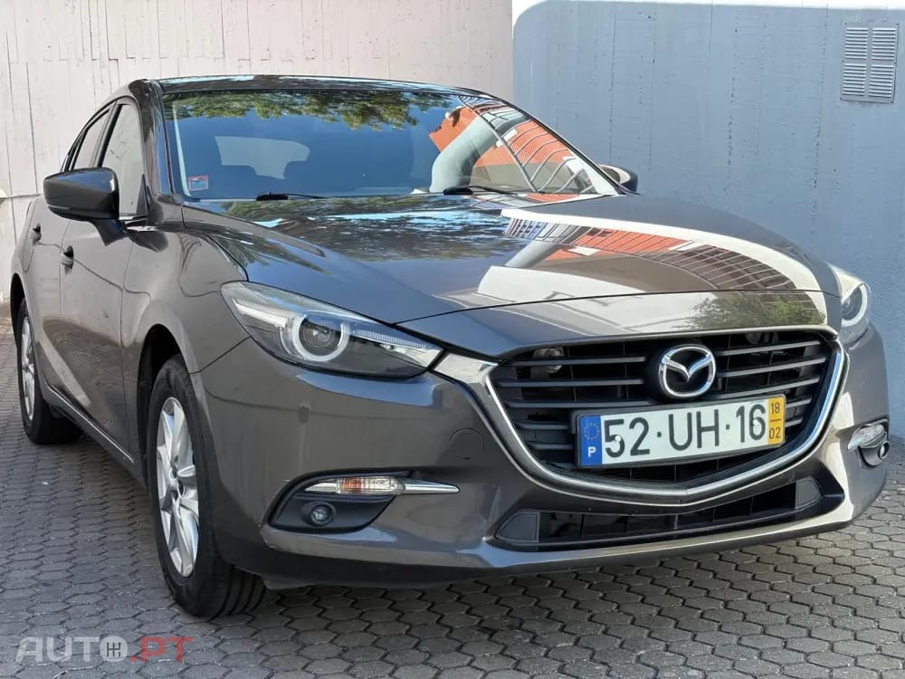 Mazda 3 1.5 Sky-G Evolve HS Navi