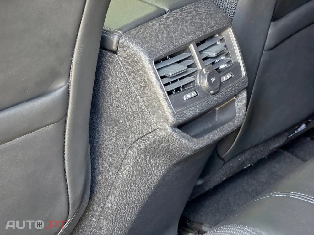 Peugeot 3008 1.6 Hybrid Allure e-EAT8