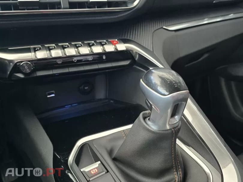 Peugeot 3008 1.5 BlueHDi Active