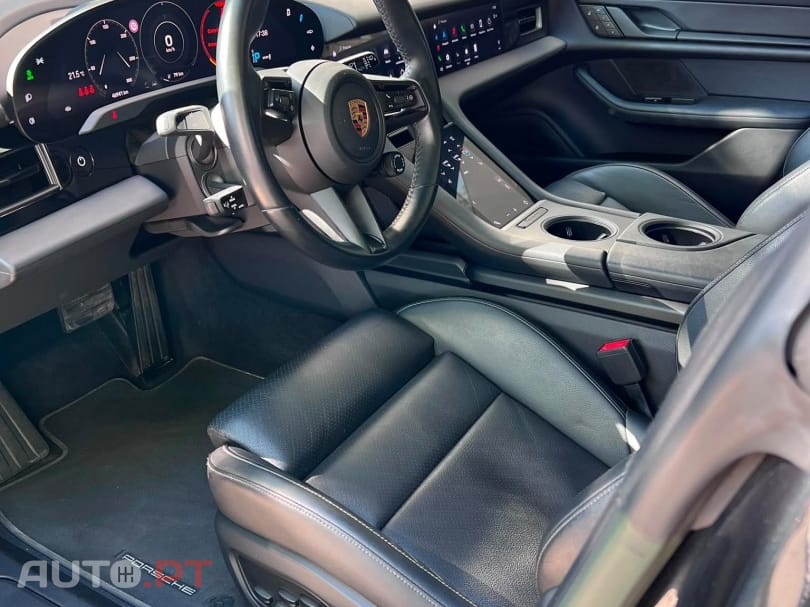 Porsche Taycan Standard