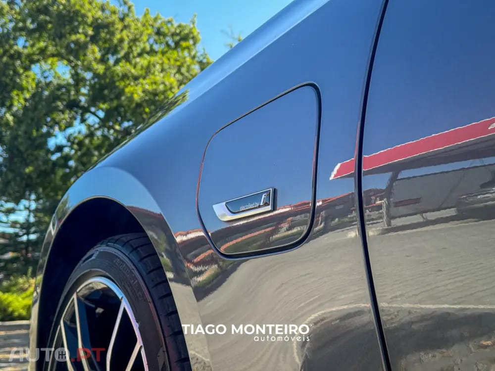 BMW 330 e Pack Desportivo M Auto