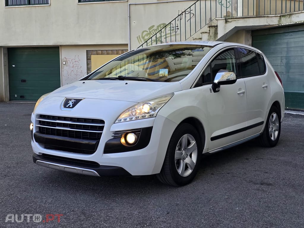 Peugeot 3008 2000 HDi hybrid4