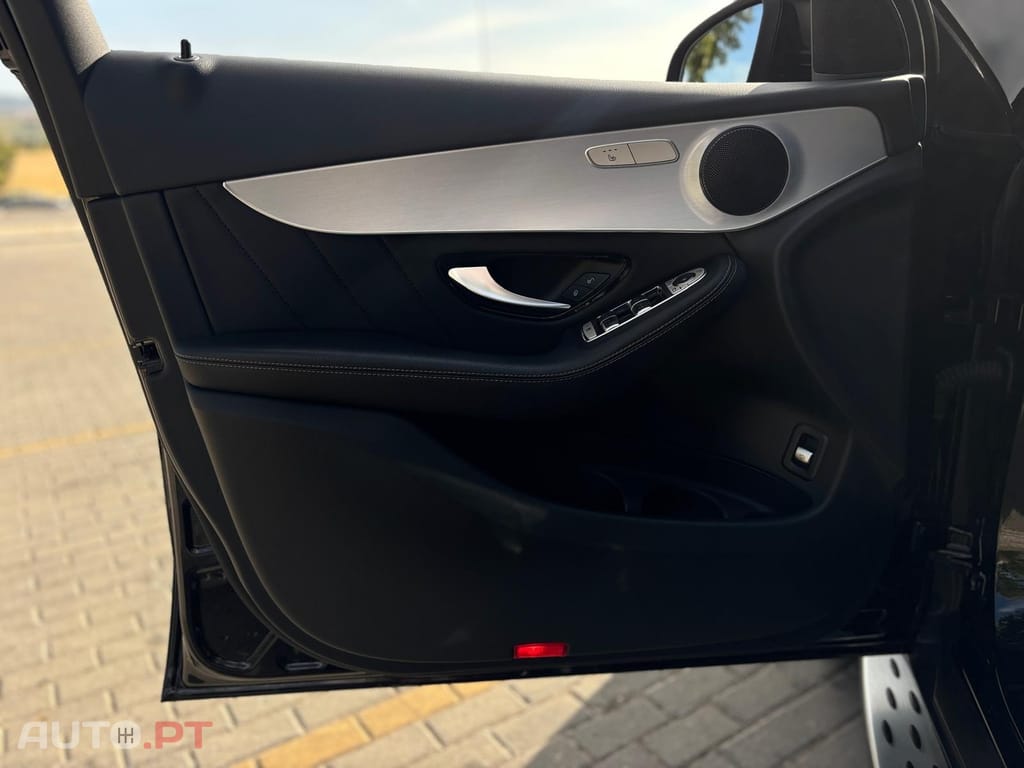 Mercedes-Benz GLC 300 de 4Matic 9G-TRONIC AMG Line