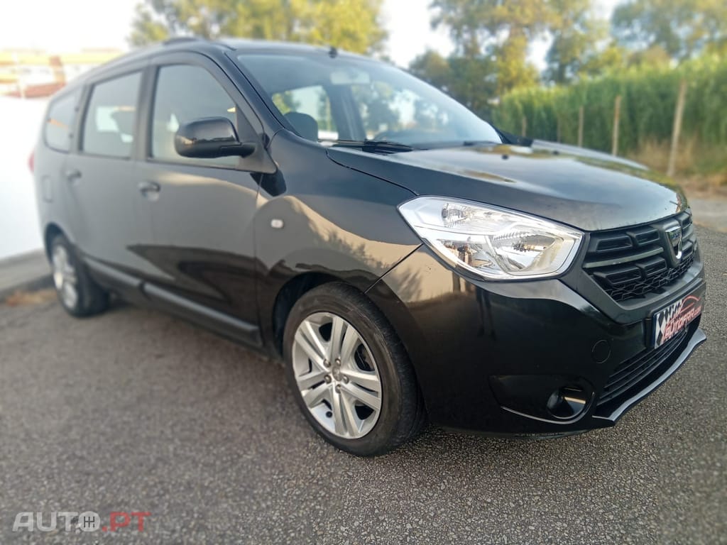 Dacia Lodgy 1.5 Blue dCi SL Go 7L