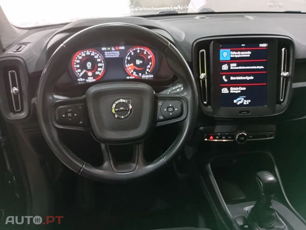 Volvo XC40 1.5 T2 Momentum