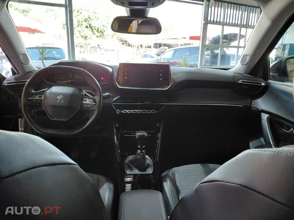 Peugeot 2008 1.2 PureTech Allure Pack