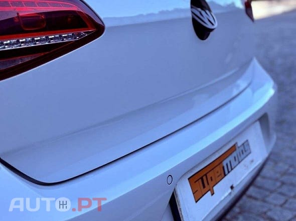 Volkswagen Golf 2.0 TDi Highline DSG