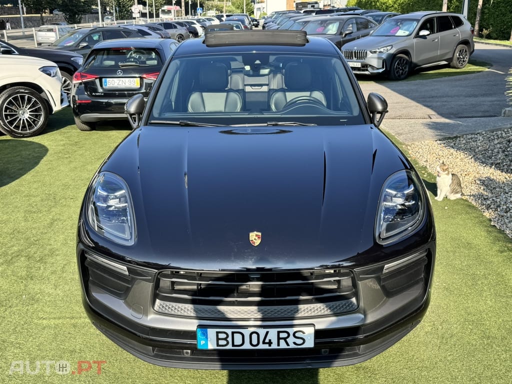 Porsche Macan T