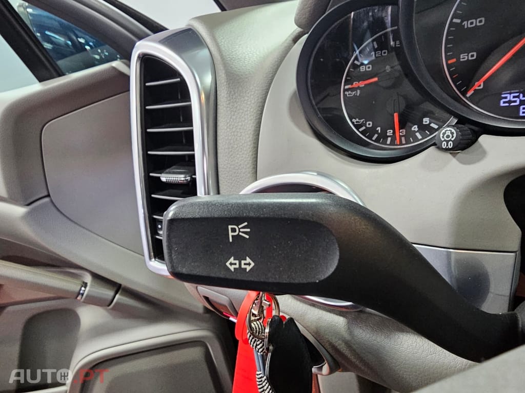 Porsche Cayenne Tiptronic