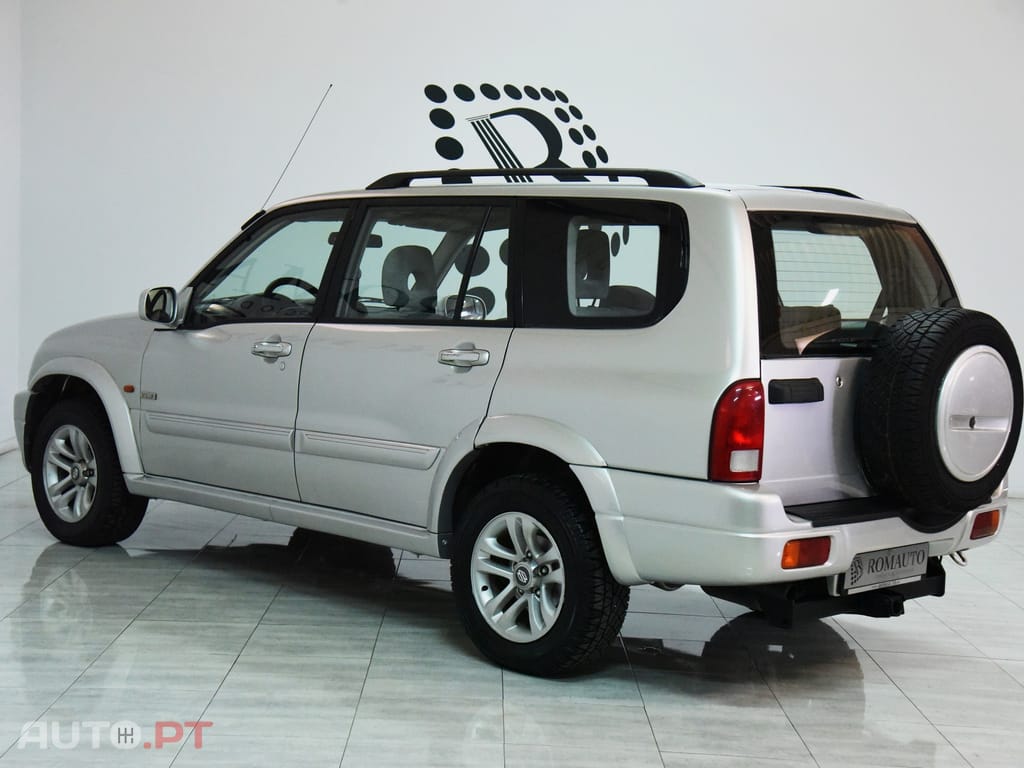 Suzuki Grand Vitara XL7 2.0 HDI 16V 4X4 7LUG