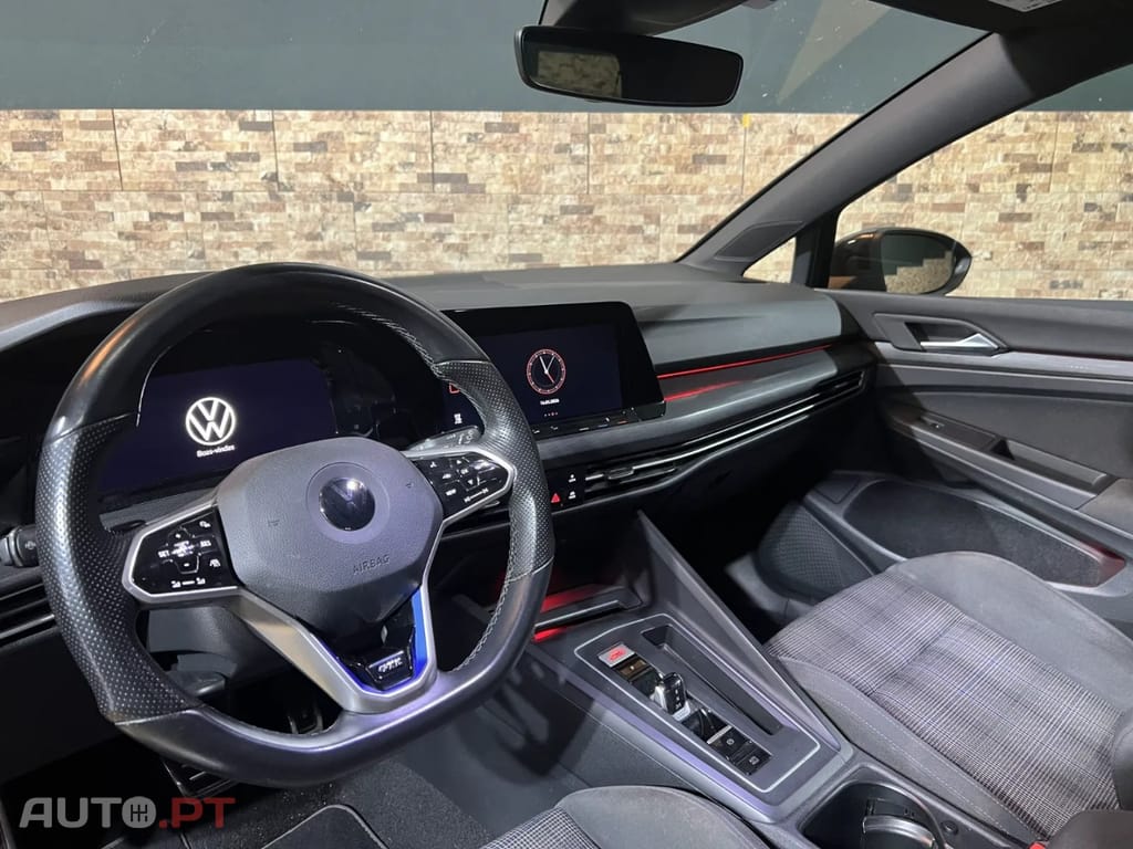 Volkswagen Golf VIII GTE 1.4 Plug-in Hybrid 245cv DSG | Nacional | Histórico VW