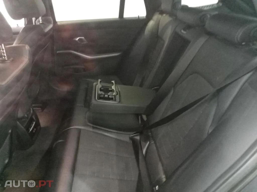 BMW 320 e Touring Corporate Edition Auto