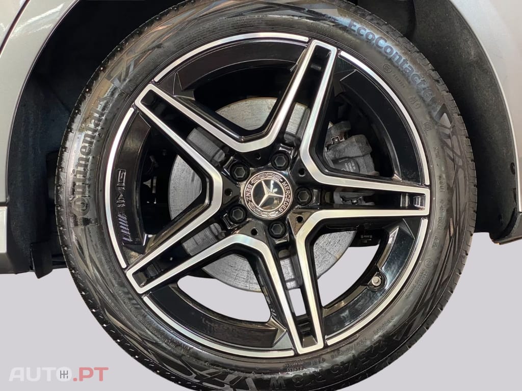 Mercedes-Benz A 250 AMG-Line I.V.A DEDUTIVEL