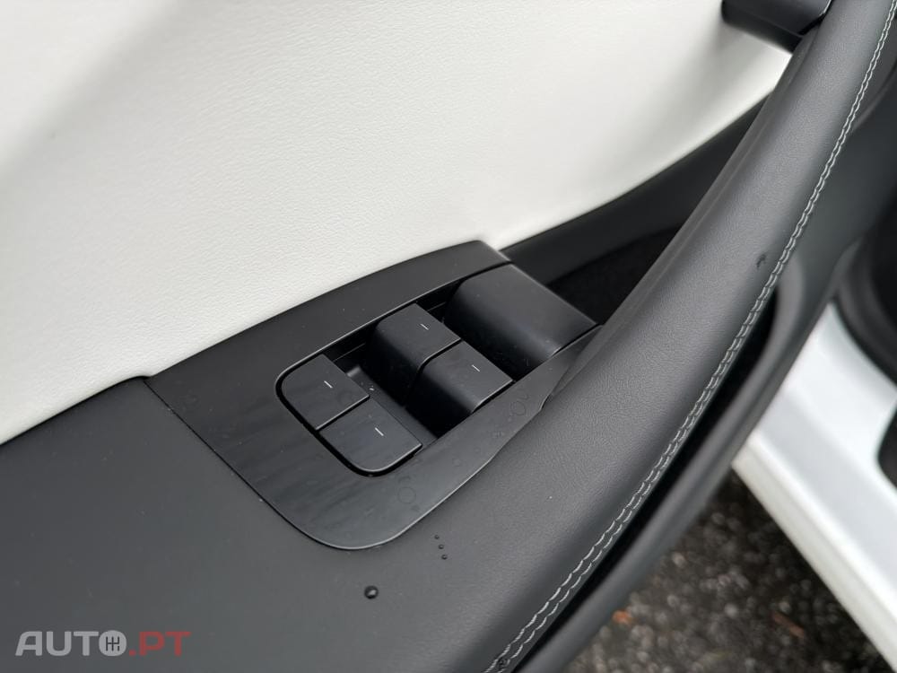 Tesla Model 3 Long Range Tração Integral Premium