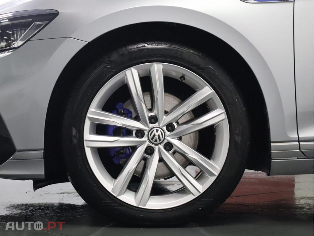 Volkswagen Passat GTE Plug-in Variant