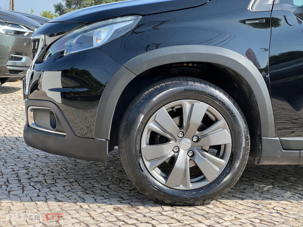 Peugeot 2008 1.5 BlueHDi Signature