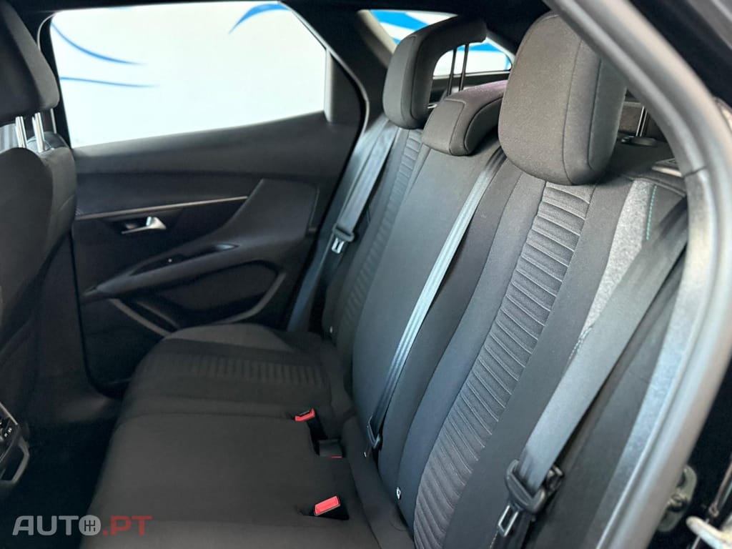 Peugeot 3008 1.2 PureTech Allure EAT8