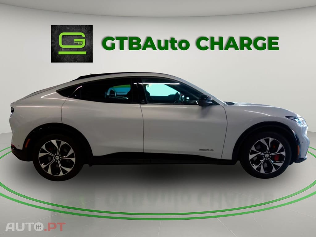 Ford Mustang Mach-E 76 kWh I.V.A DEDUTÍVEL