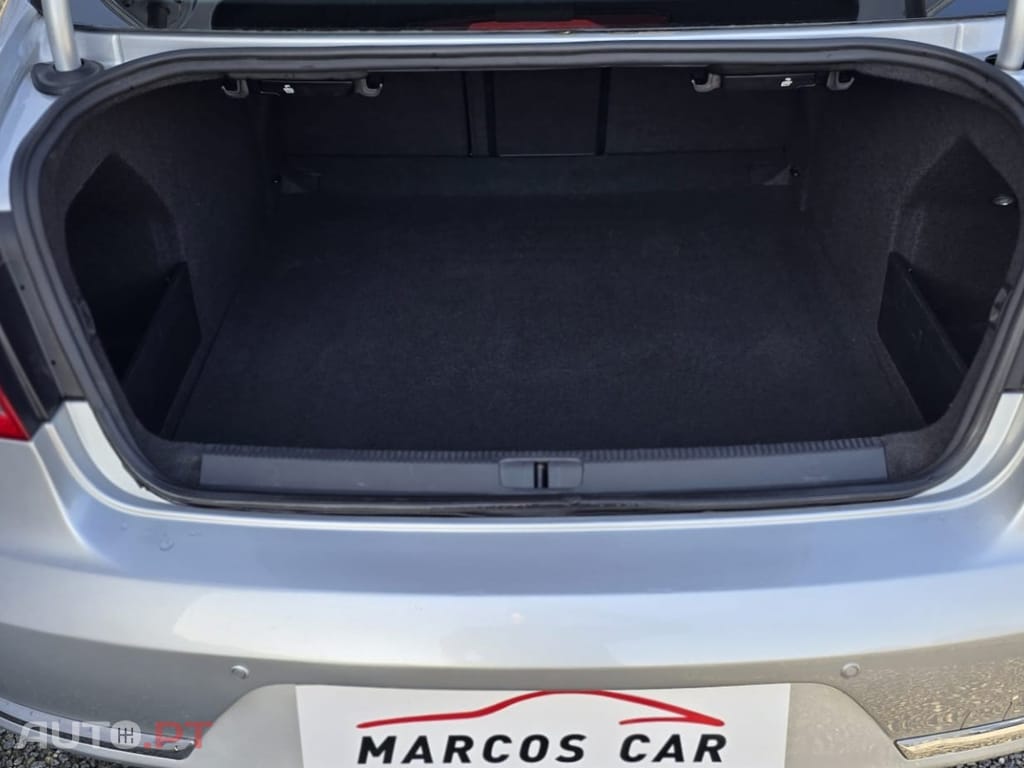 Volkswagen Passat 1.6 TDI Confortline