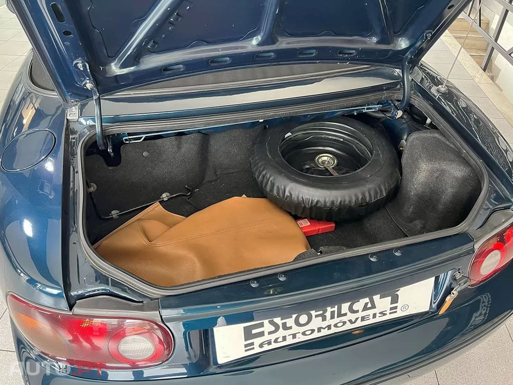 Mazda MX-5 1.6